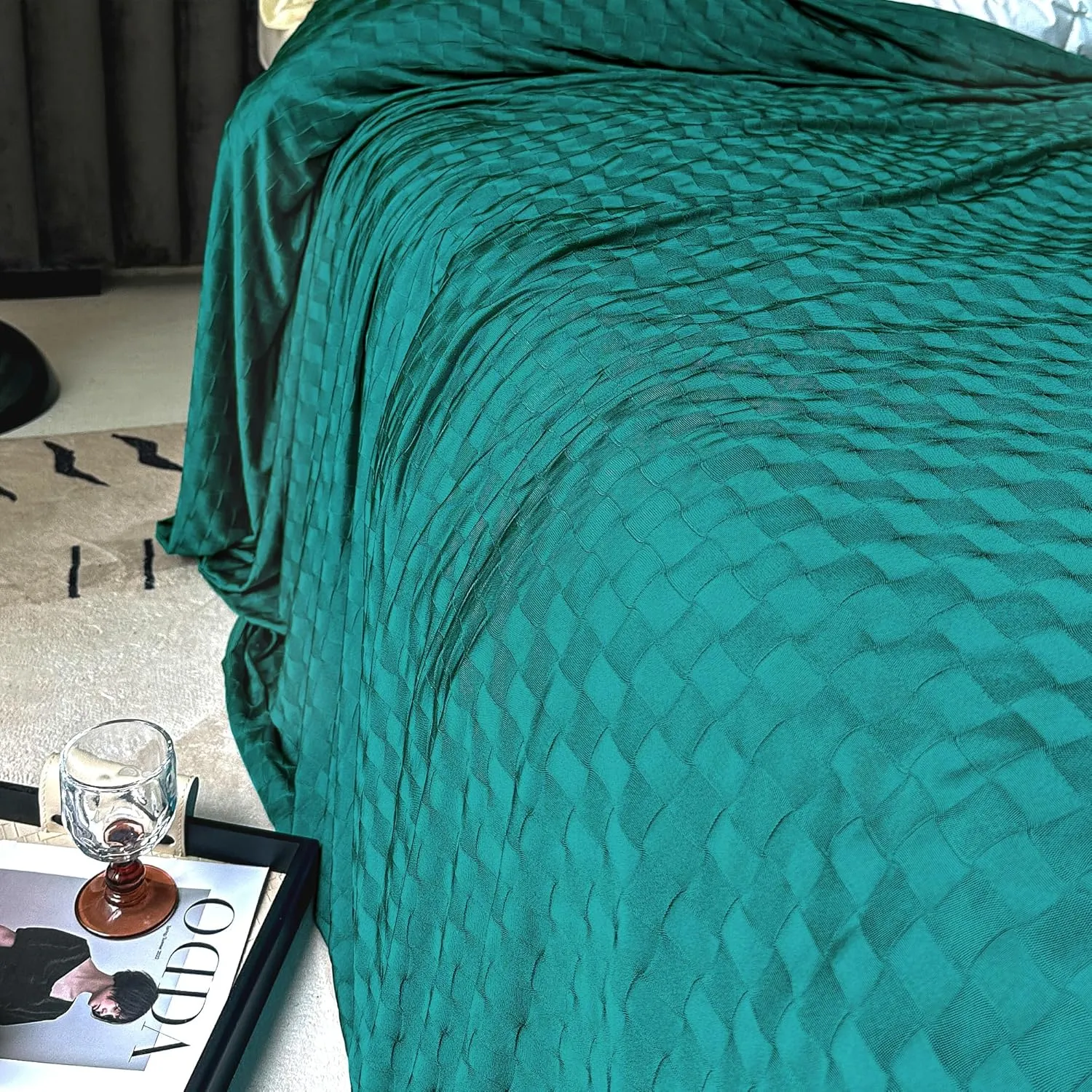 AmyHomie Cooling Blanket,90"x90"Queen Size,Summer Blankets with Double Sided Cold Effect, Arc-Chill Q-Max>0.5 Cool Fiber, Breathable Lightweight Blankets for Hot Sleepers Night Sweats