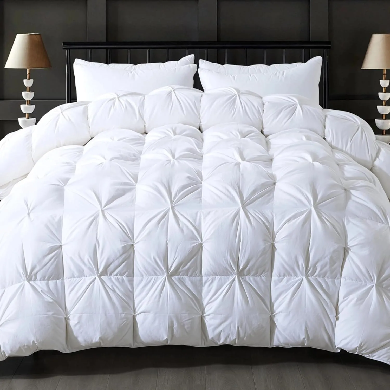 ELNIDO QUEEN® Feather Comforter King Size Duvet Insert, Luxury Fluffy White Pinch Pleat Design - All Season Hotel Collection Cotton Bed Comforter with 8 Tabs, King 106x90 Inches