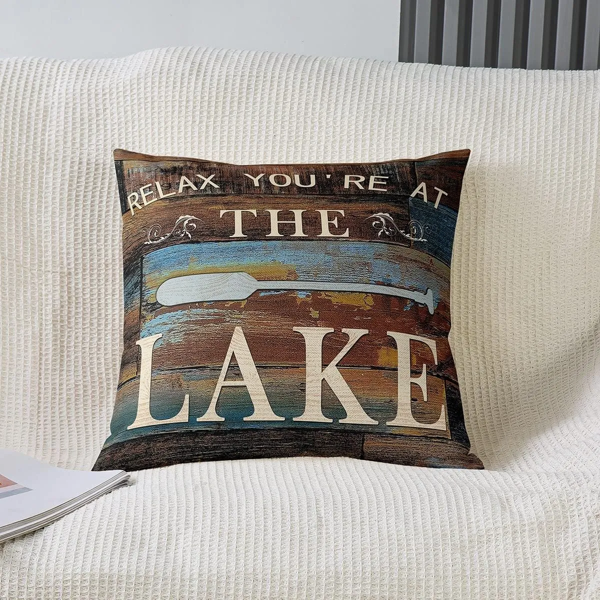 Lake Paddle Decor Throw Pillow Covers 18x18 Inch Set of 2, Rustic Farmhouse Old Barn Pillow Covers for Sofa, Lake House Cushion Cases, Retro Wooden Stripes Decorative Square Pillow Cases, Brown