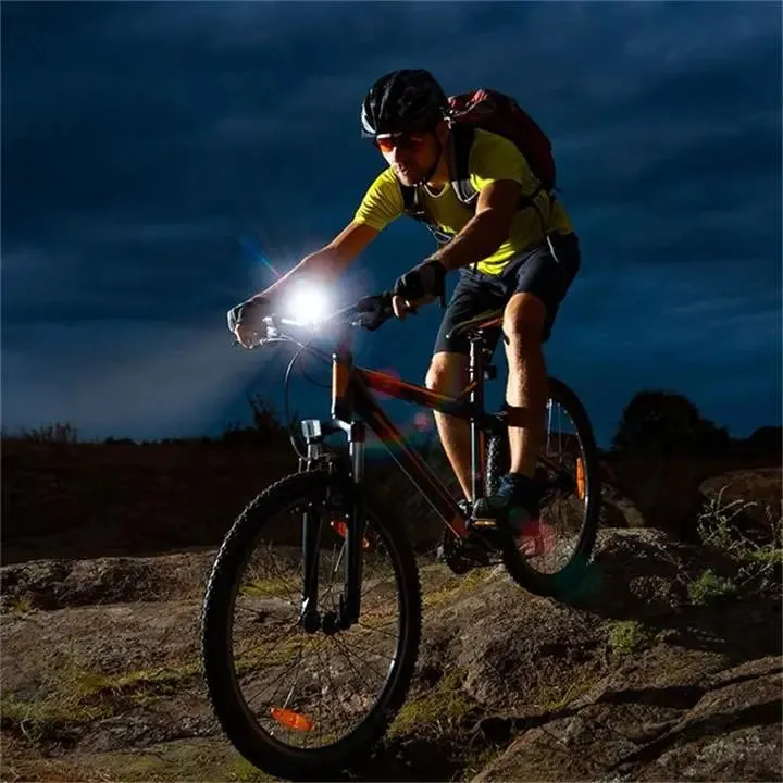 Naturehike Outdoor Zoom Flashlight