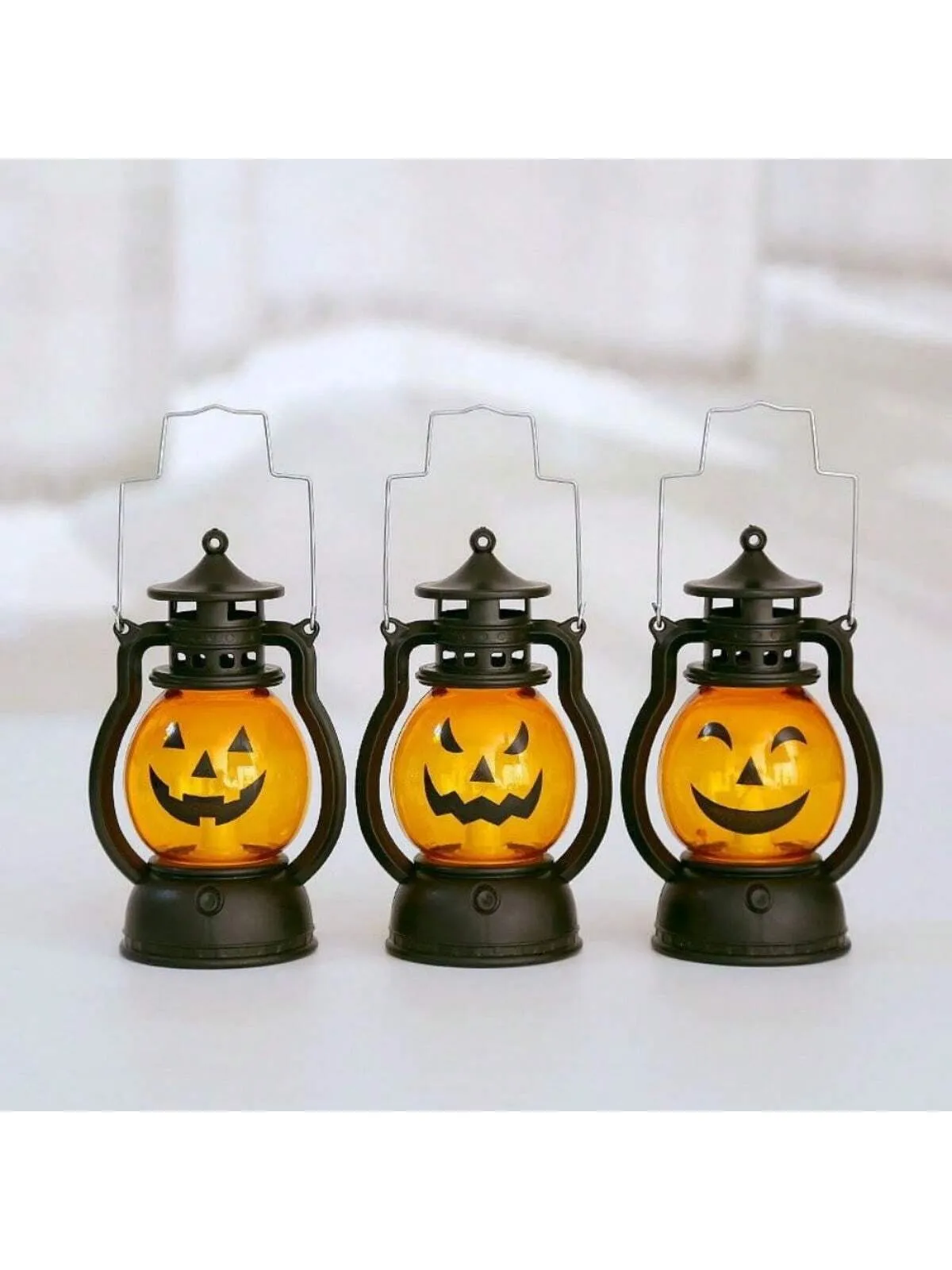 Plastic LED Halloween Pumpkin Lantern With Scary Expression, Portable For Bar Festival Party Atmosphere Decoration Prop, Autumn Thanksgiving Fall Decoration