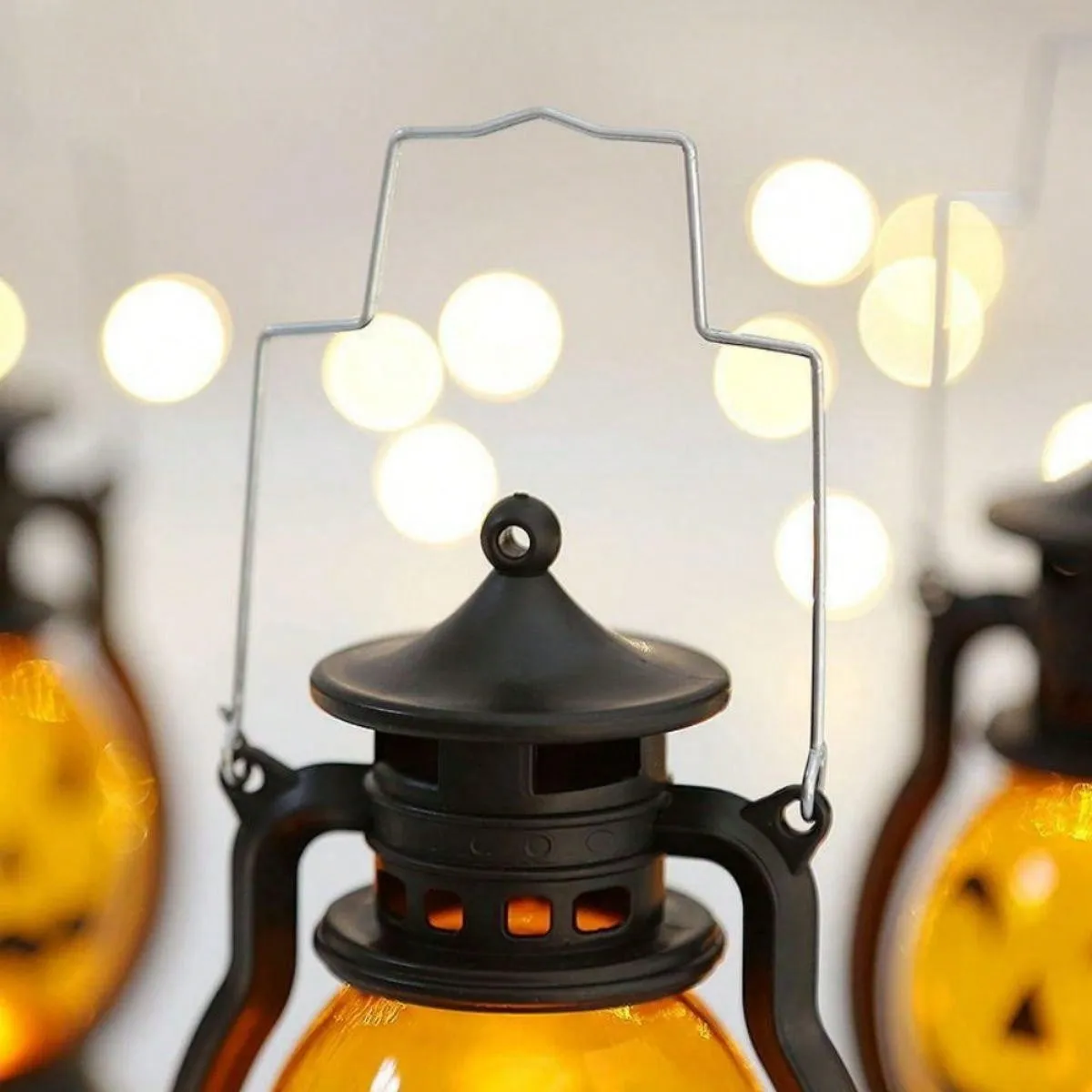 Plastic LED Halloween Pumpkin Lantern With Scary Expression, Portable For Bar Festival Party Atmosphere Decoration Prop, Autumn Thanksgiving Fall Decoration
