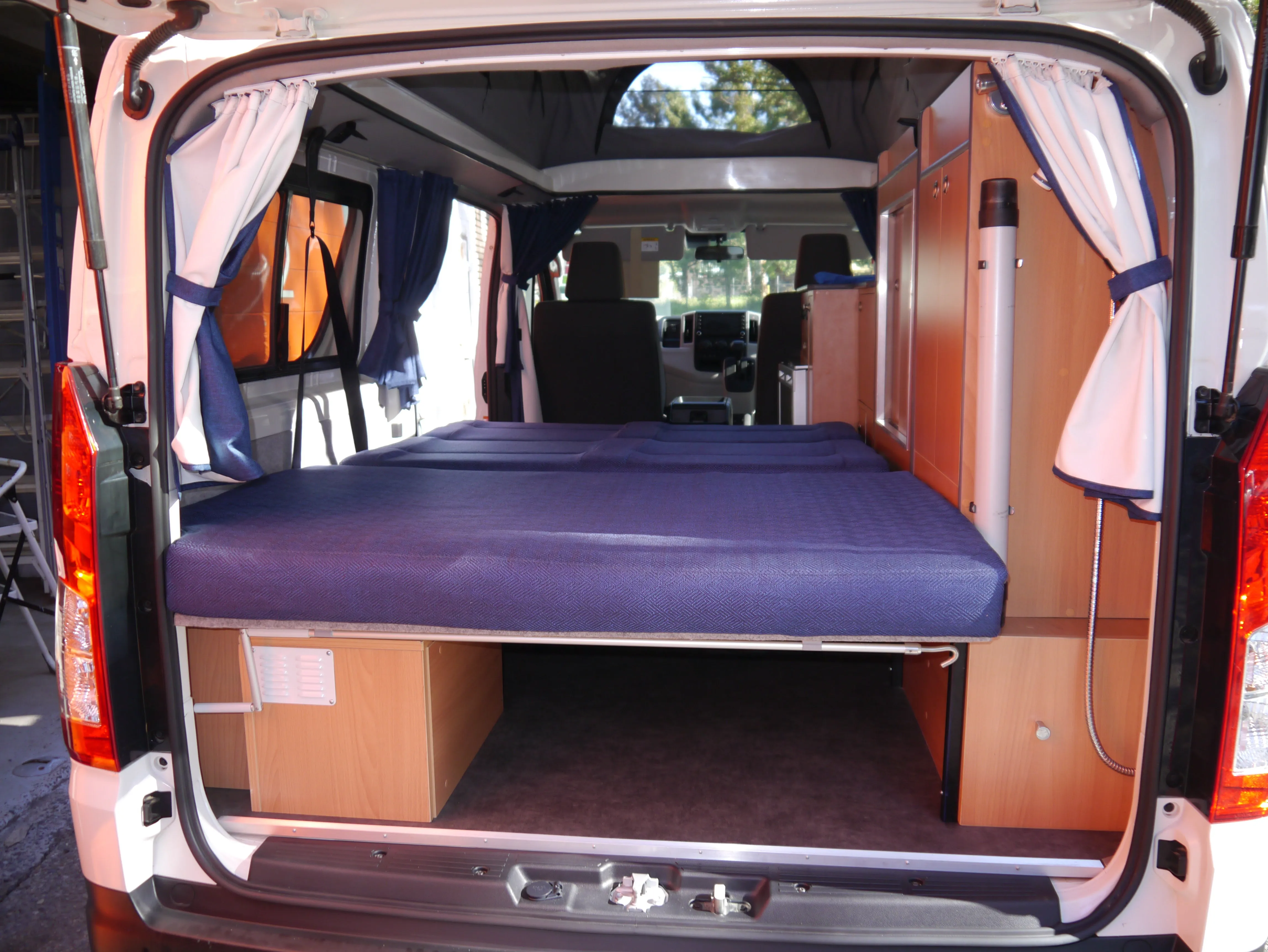 SOLD - 2021 LWB Toyota Hiace Campervan - Rock N Roll Bedseat Floorplan