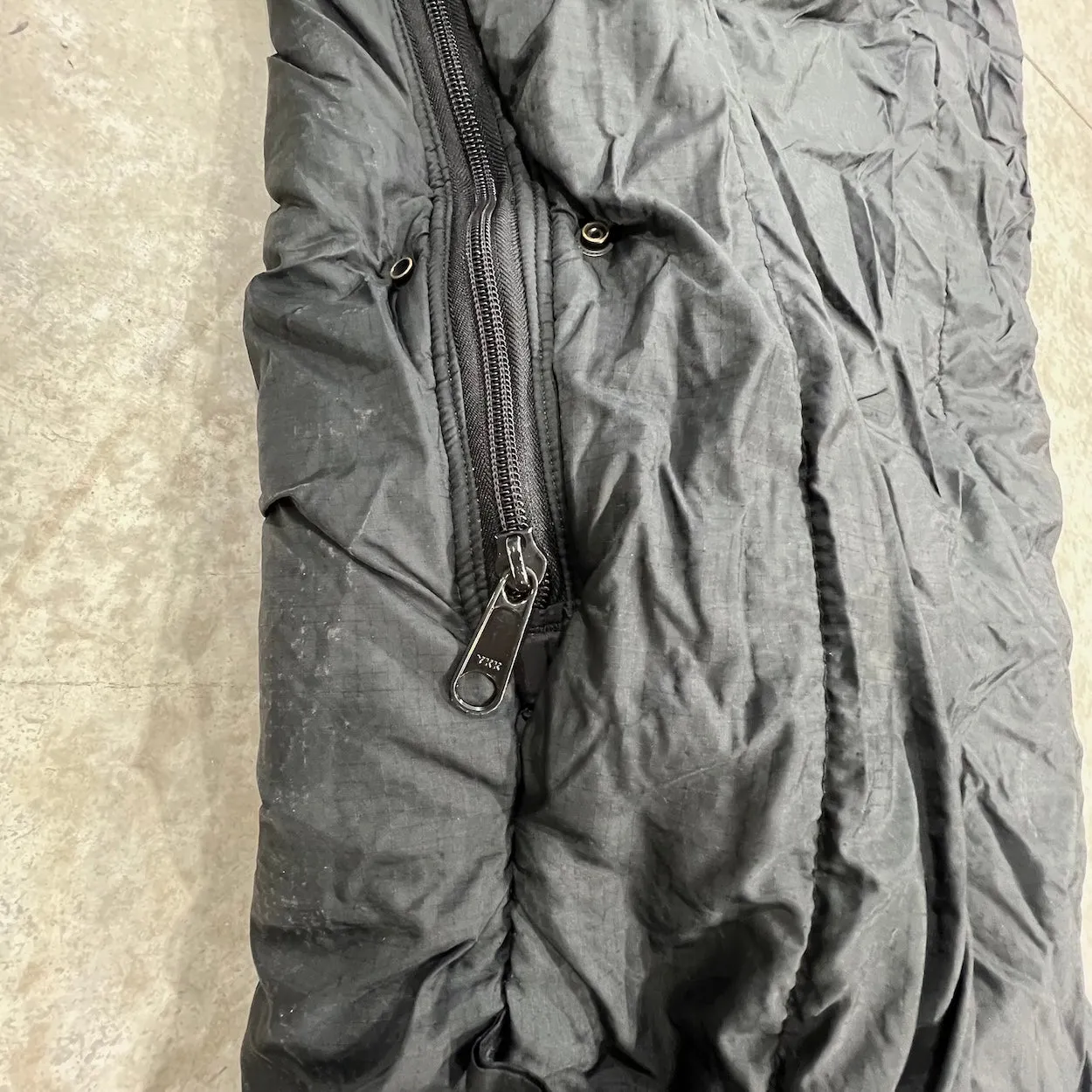 US Military Black Sleeping Bag Intermediate Cold Weather Mummy Style
