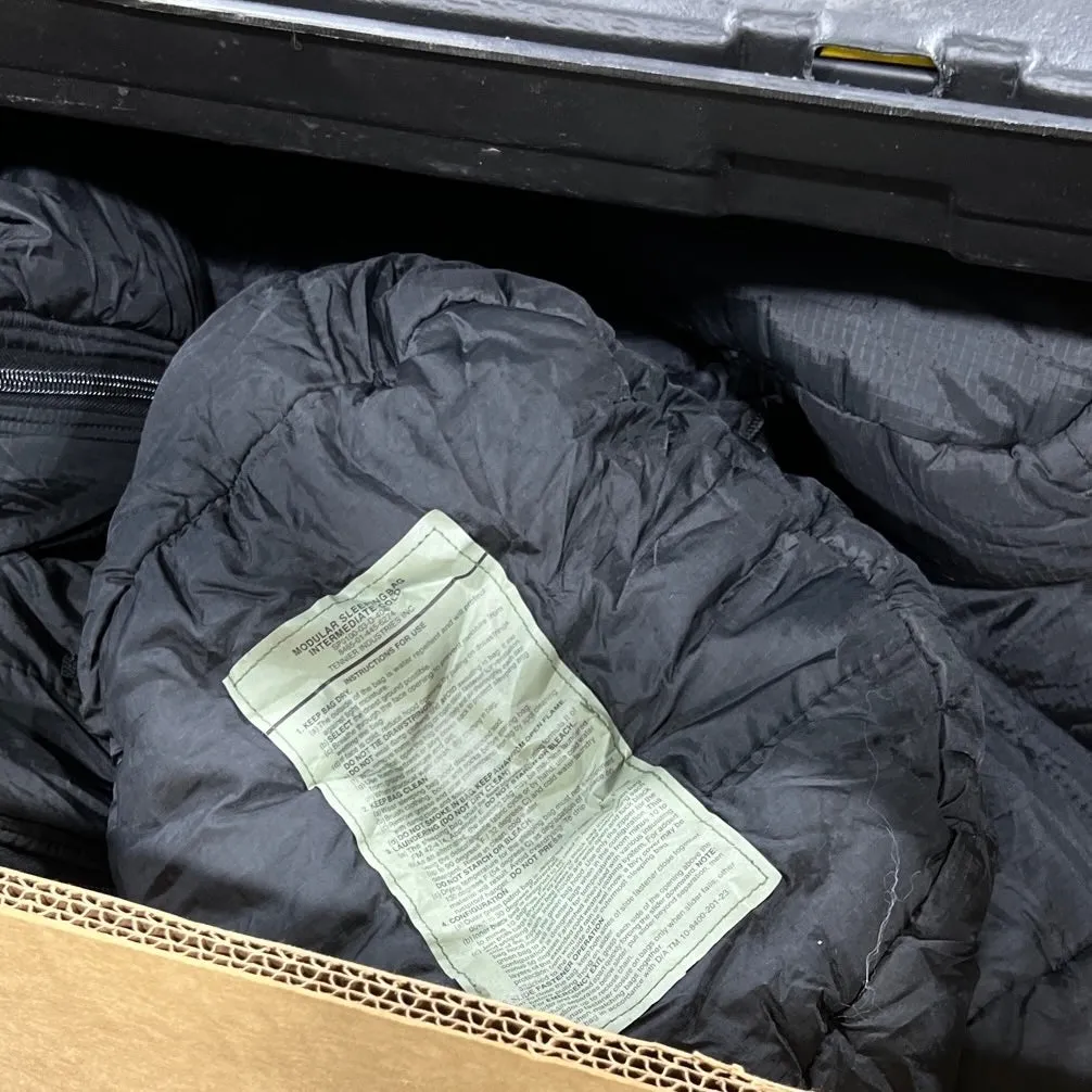 US Military Black Sleeping Bag Intermediate Cold Weather Mummy Style